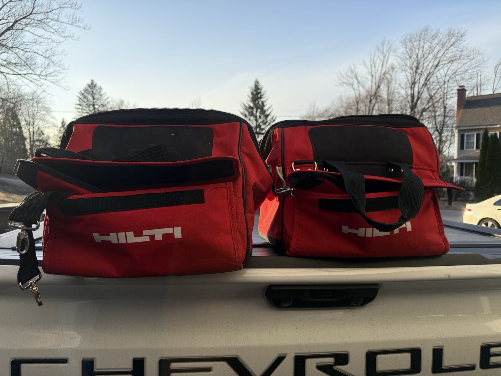 Hilti Tool Bag Medium #2437852 with Shoulder Strap Used