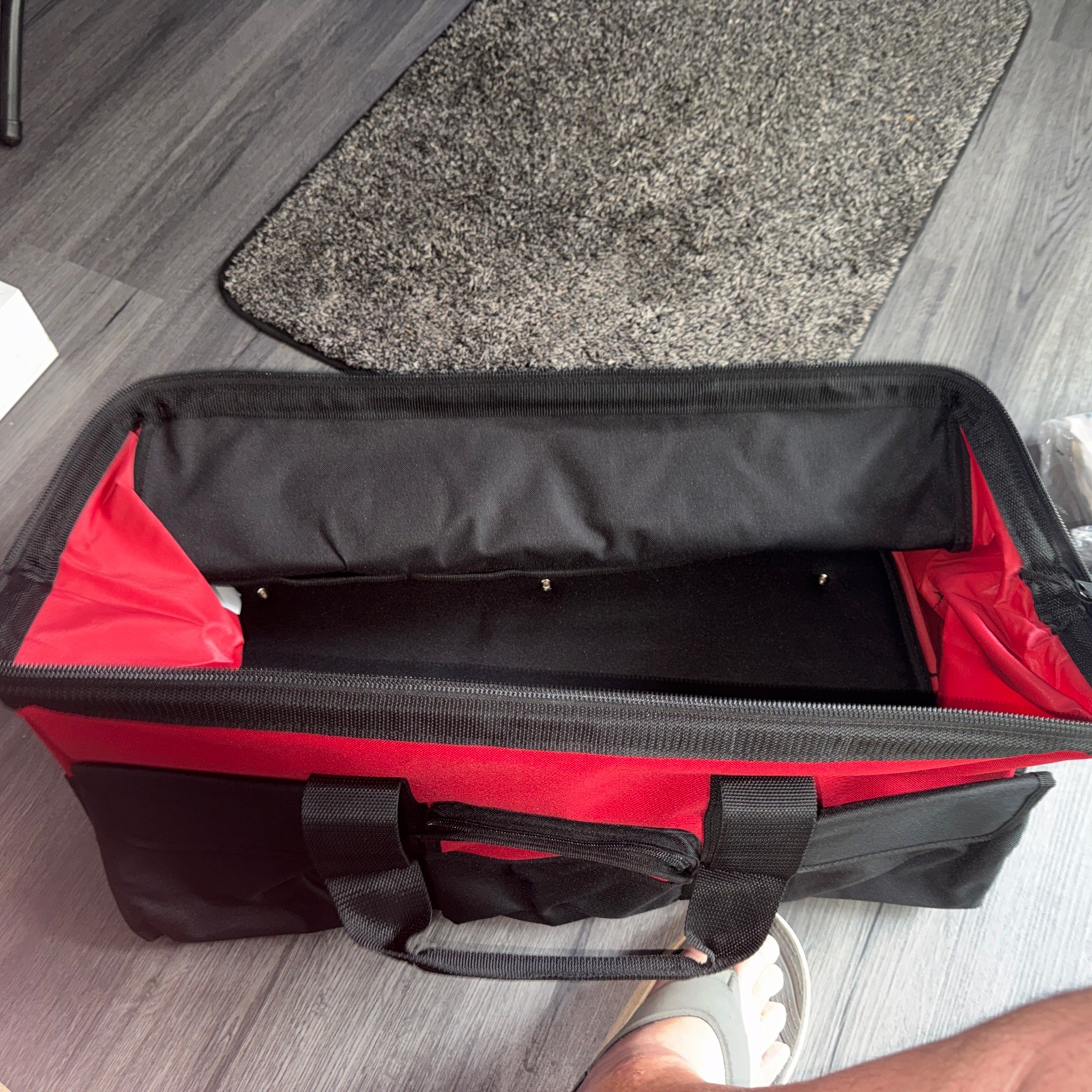 Mac Tools Canvas Extra Large Red/Black Tool Bag MTB003 (BRAND NEW)
