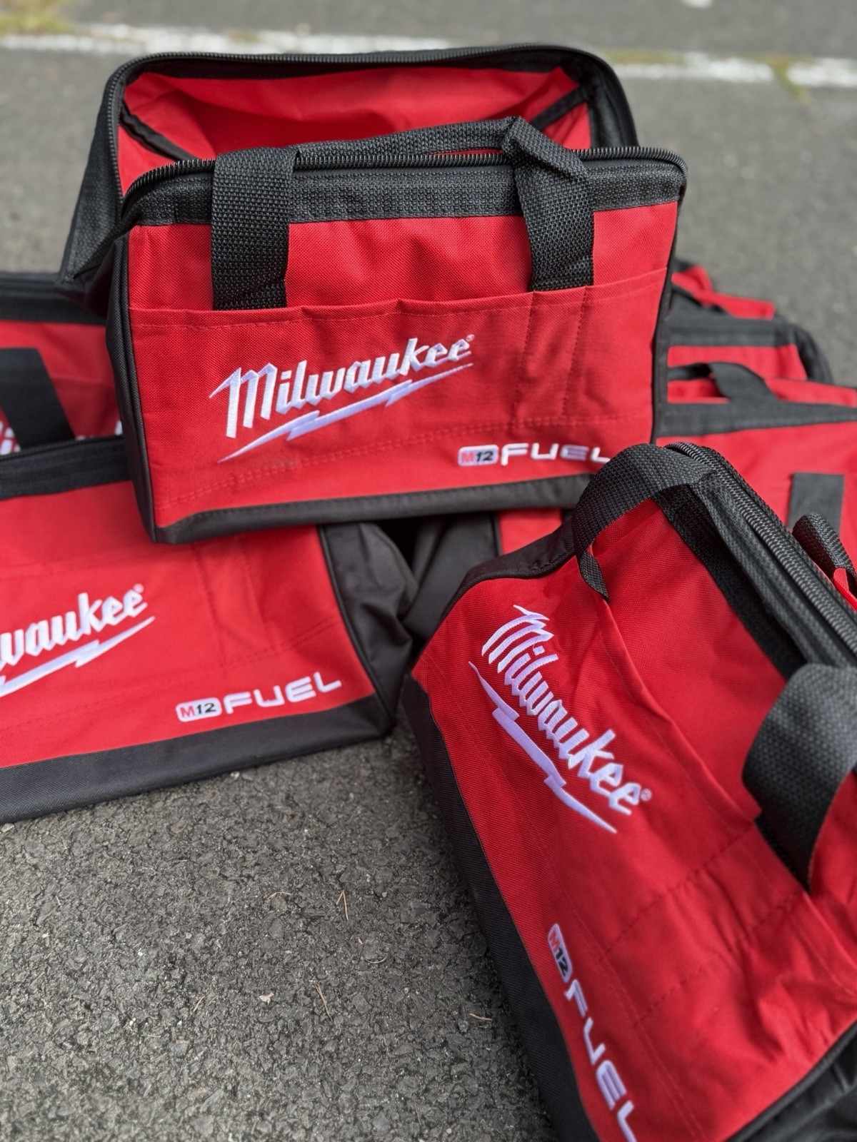 New Milwaukee FUEL M12 13″ Heavy Duty Contractors Tool Bag M18 13″ x 9″ x 10″