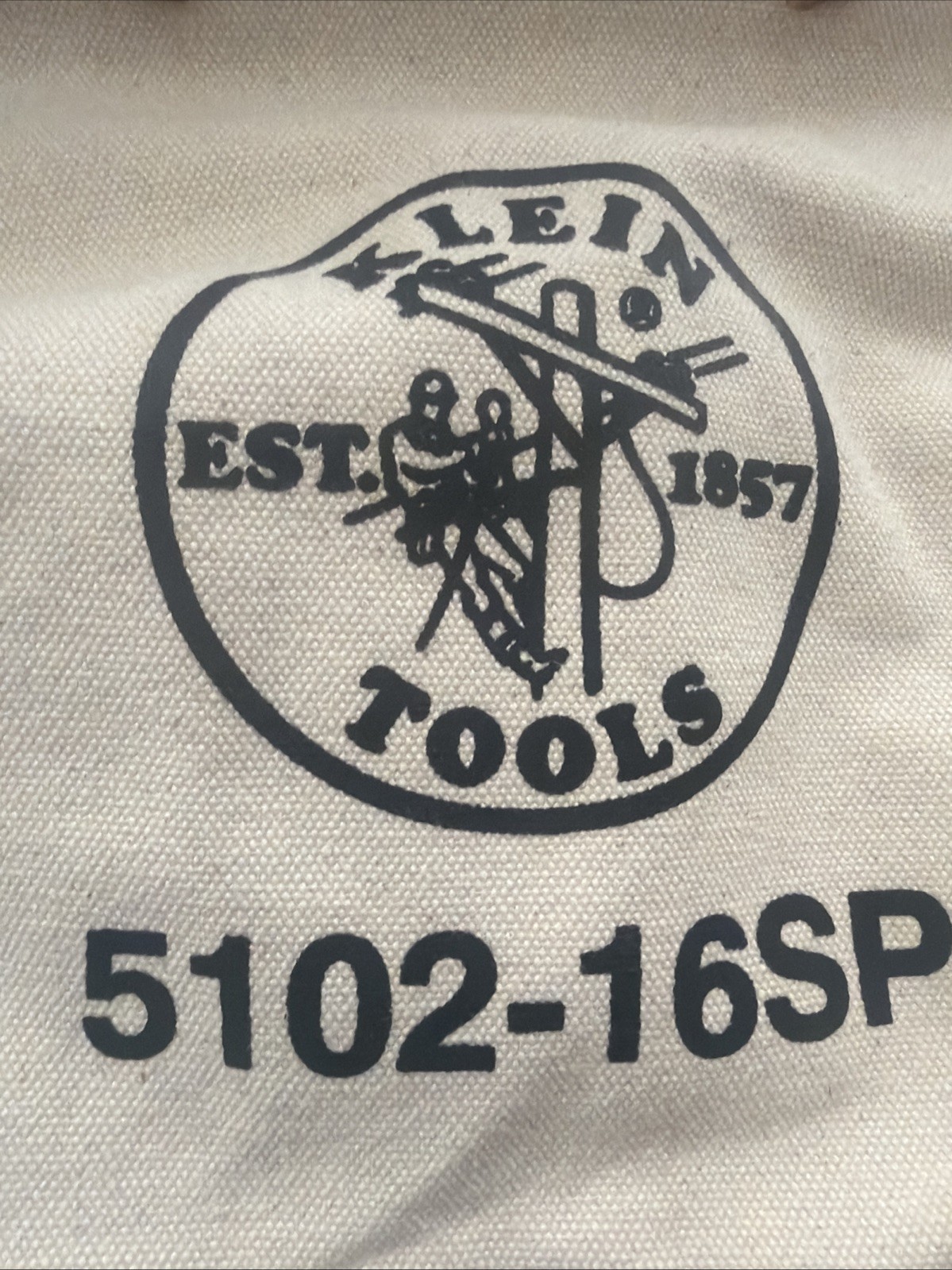 Klein Tools 5102-16SP Deluxe Canvas Tool Bag Made of Natural 16-Inch,