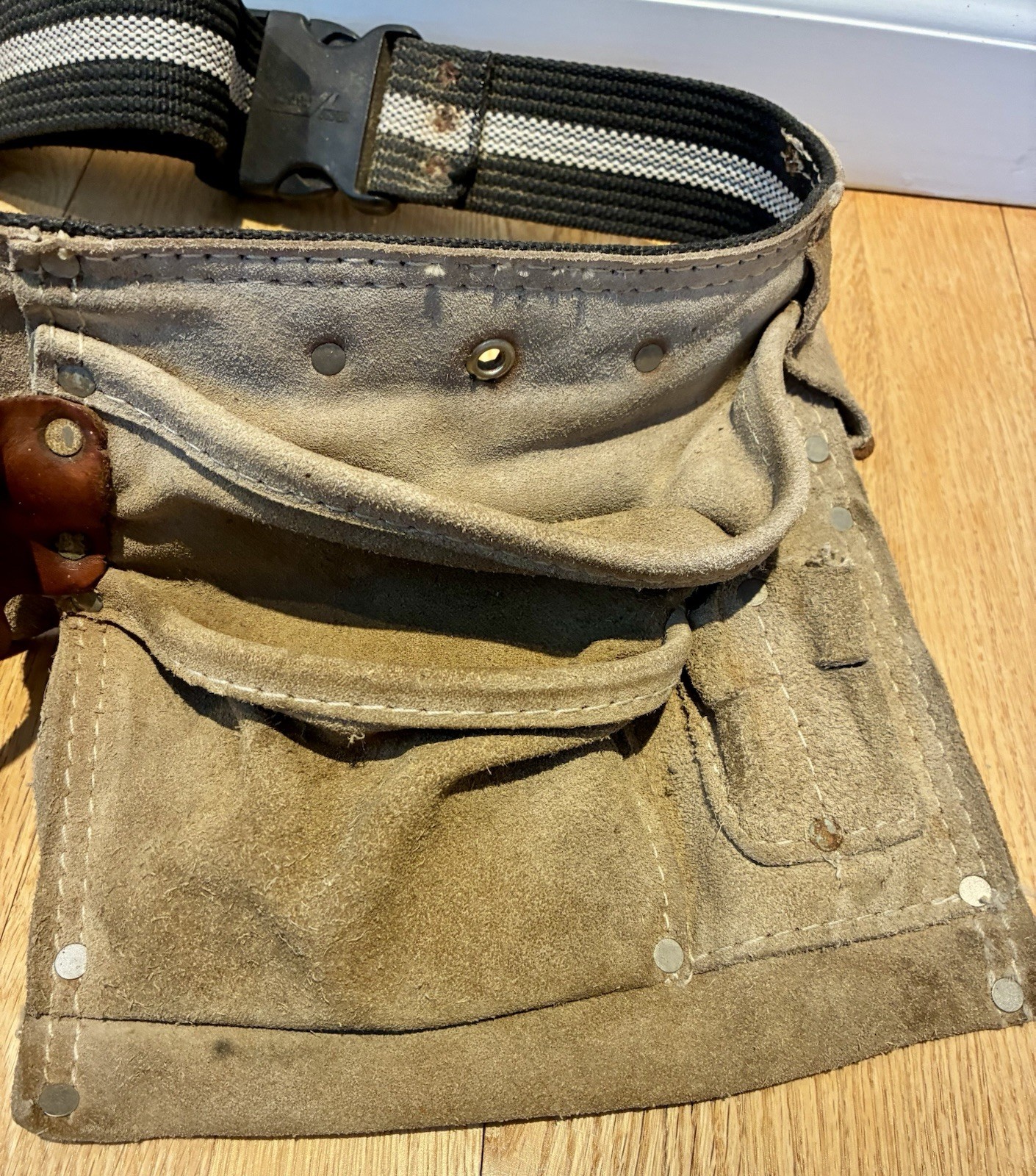 Vintage Action Work Products Leather Tool Belt 2 Pouches Carpenter Nail Apron