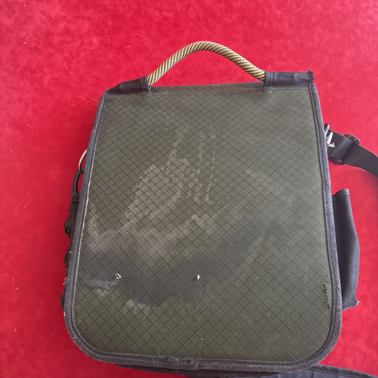 Duluth Trading Co Electrician Tool Laptop Storage Wine Shoulder Bag Black Green