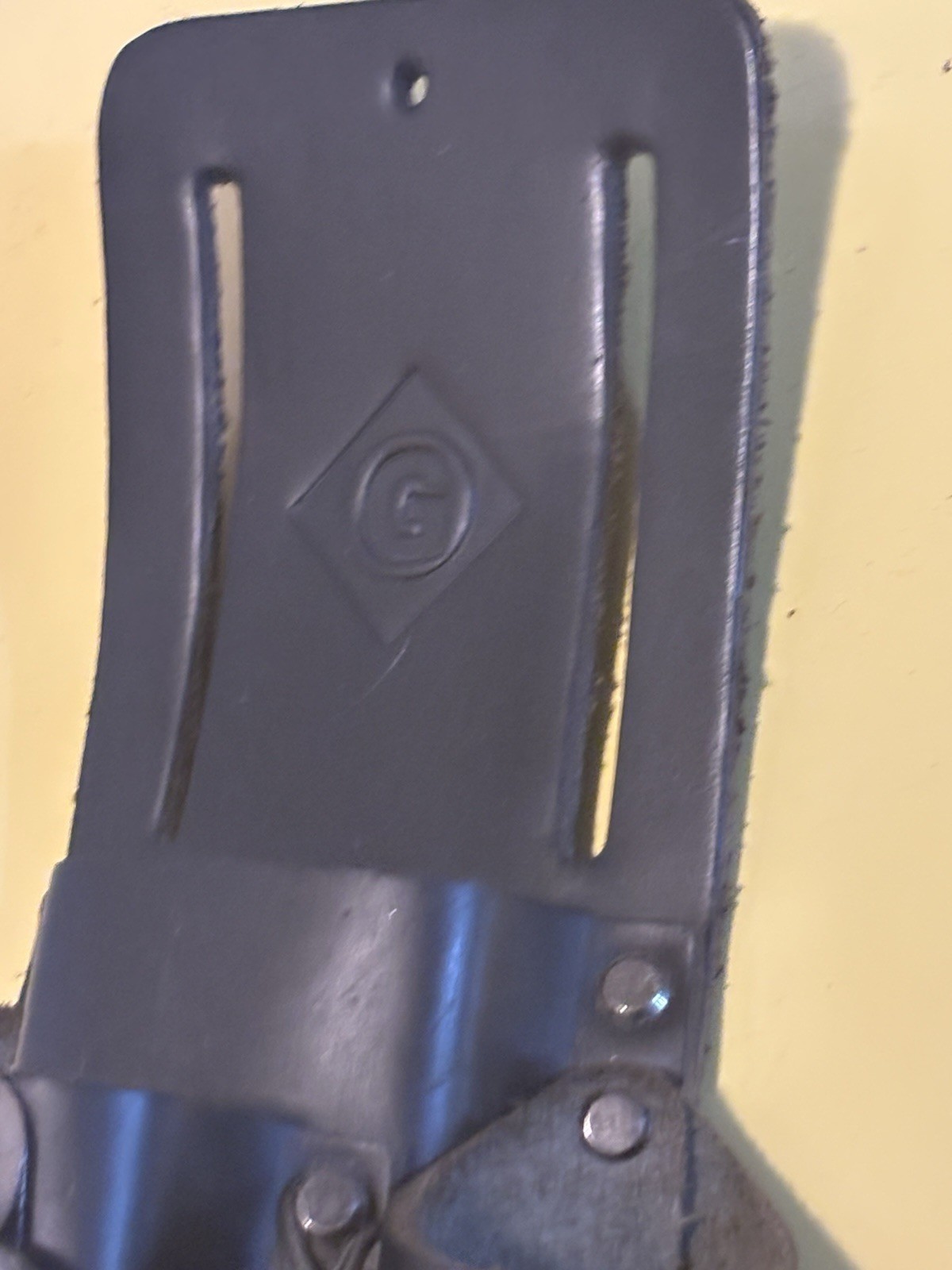 Greenlee 0258-14 Leather Pouch, Heavy Duty, 4-Pocket Handyman Electrician