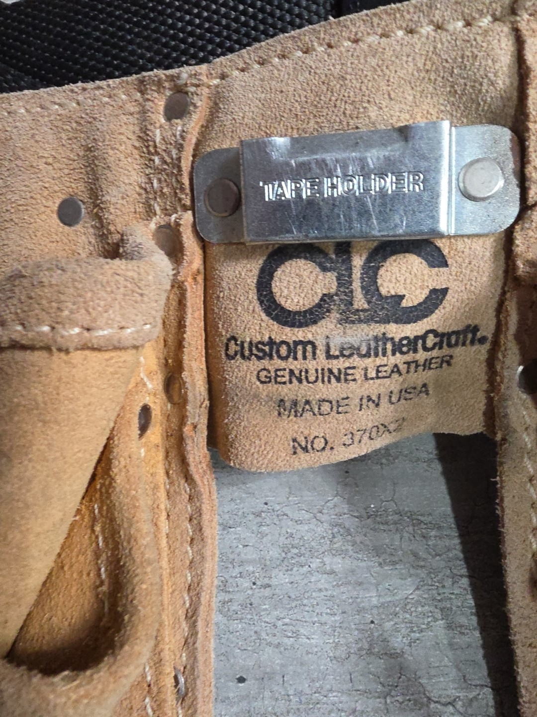 CLC Work Gear Leather Work Tool Belt No. 370X2 Adjustable Leather Hammer Loop +