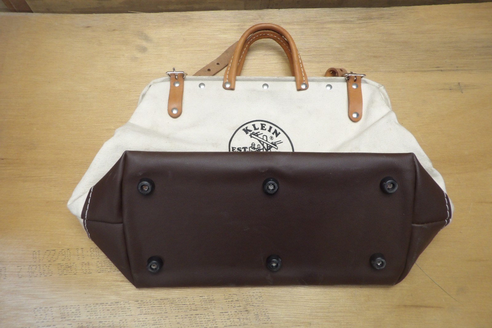 Klein Tools 5102-14 Tool Bag Lineman Deluxe 14in Canvas – Leather Handle