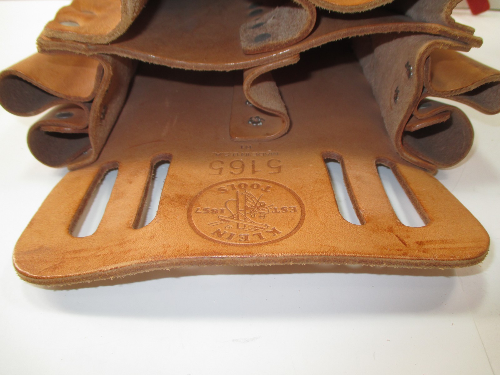 KLEIN TOOLS 5165~10-POCKET -TAN LEATHER TOOL POUCH & 5207-L BELT~TAPE THONG~USA