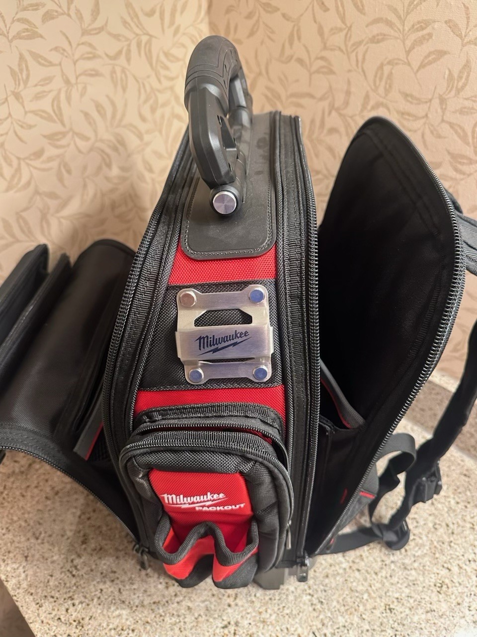 Milwaukee 48-22-8303 PACKOUT Structured Backpack