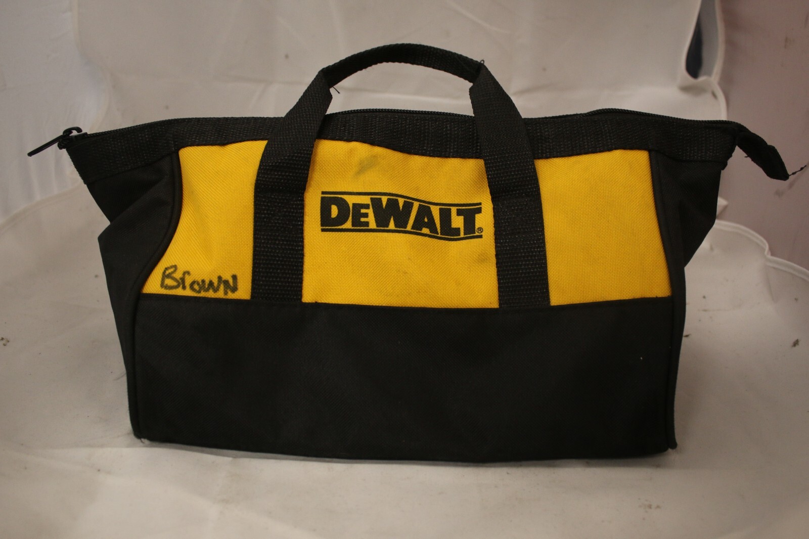 DEWALT TOOL BAG , approx. L 13″ x W 8″ x H 8″