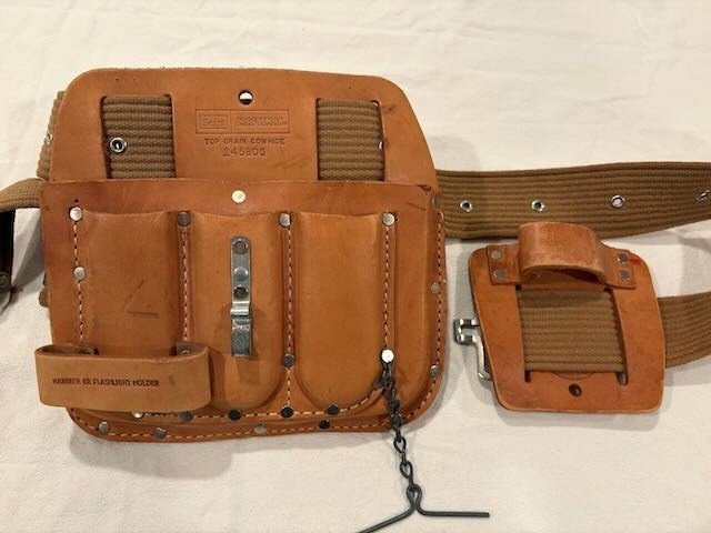 VTG CRAFTSMAN All Purpose Cowhide Leather Tool Pouch 9-1/2″ x 9″ No. 45805