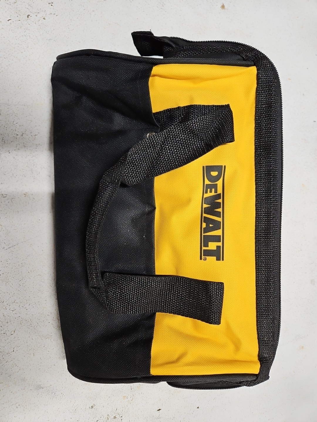 DEWALT N037466 13 inch Ballistic Contractor Tool Bag with Runners
