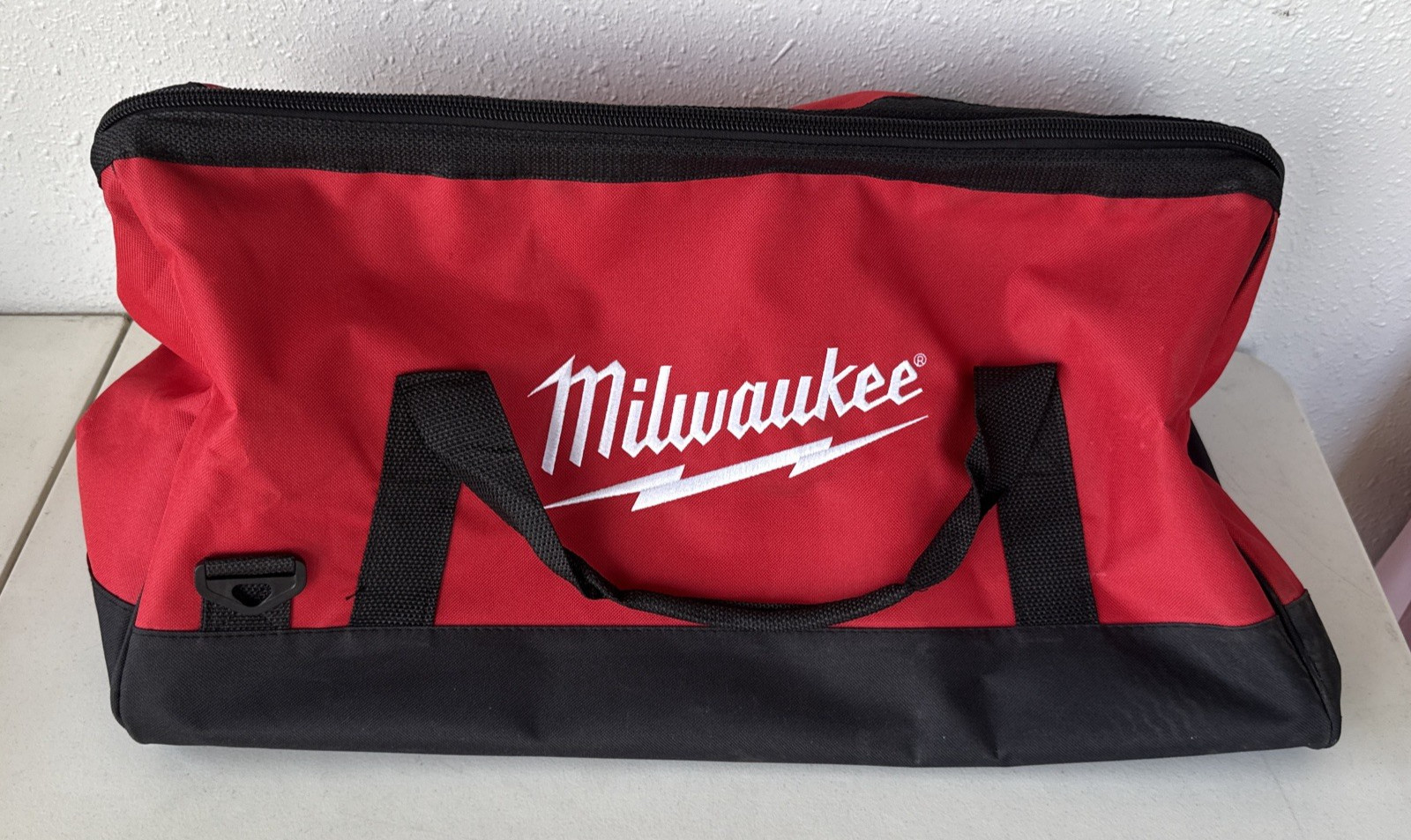 Milwaukee 48-55-3500 24in Contractor Tool Bag Heavy Duty Storage Carry Case Zip