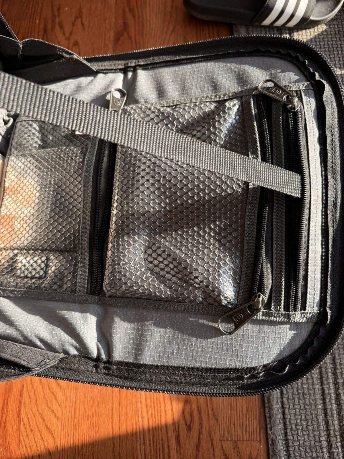 Veto Pro Pac Tech-LCT Wheeler Tall Wheeled Bag