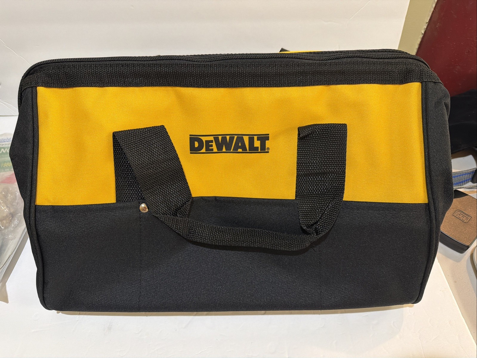 NEW Dewalt Large Tool 16×11 Bag w/ Bottom Runners