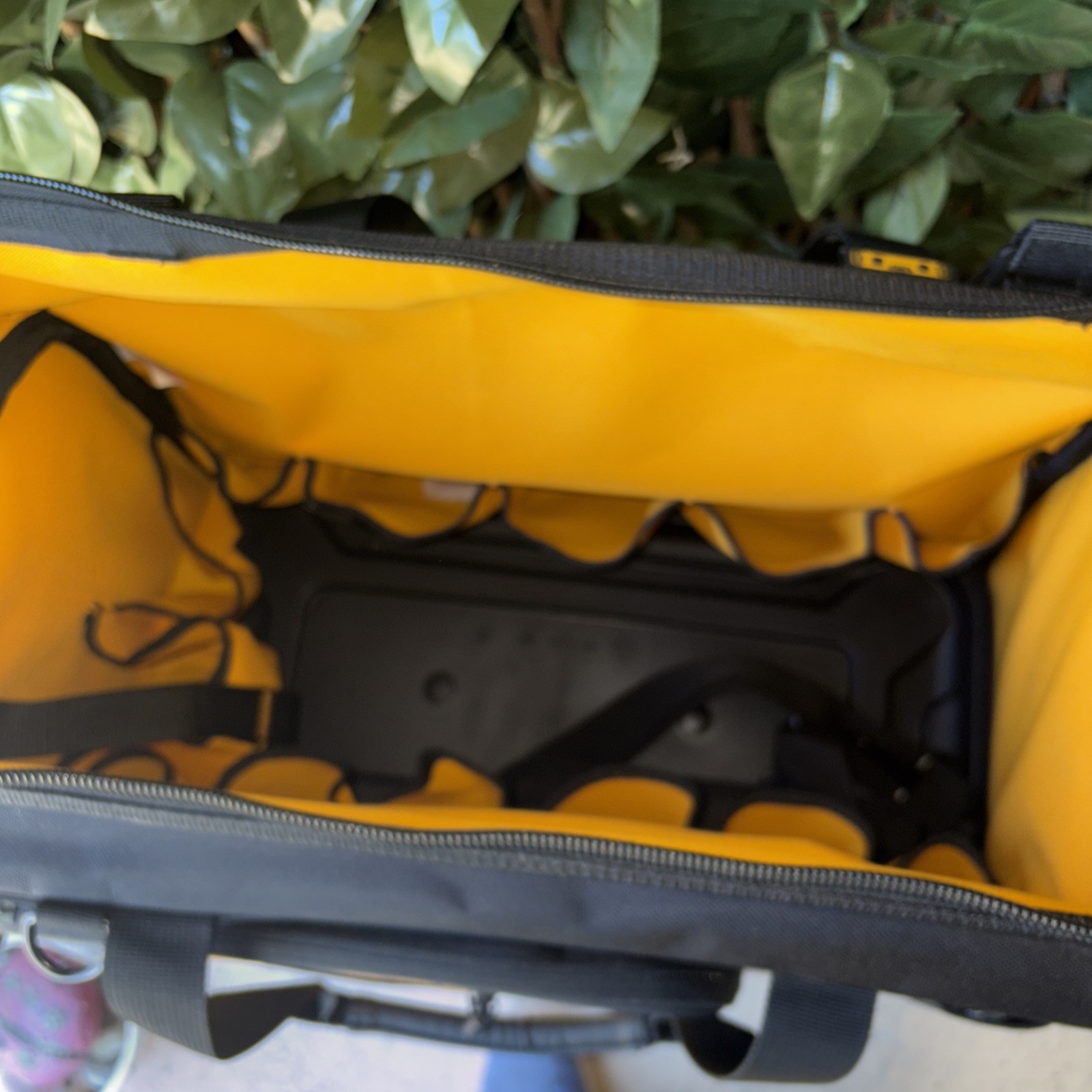 DEWALT Tool Bag, Water Resistant, Hard Bottom, 20 InchesProfessional Tool Tote (