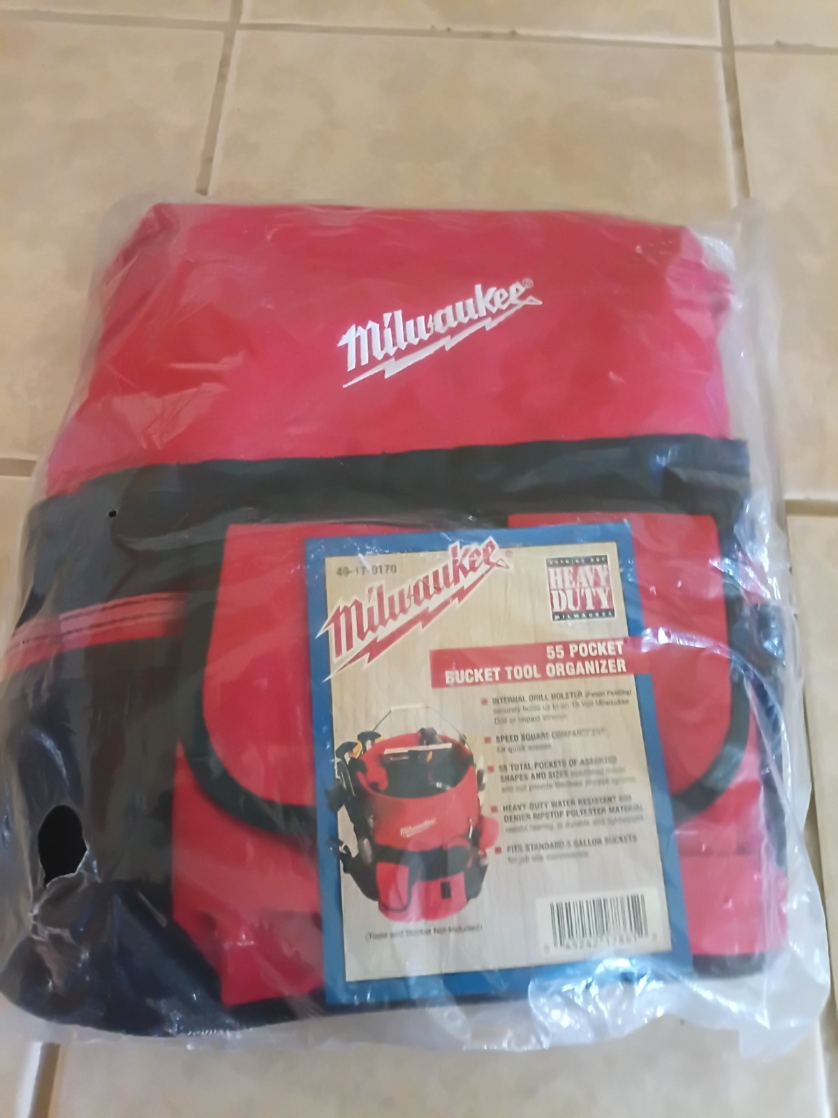 Milwaukee 49-17-0170 55 Pocket Water Resistant Bucket Tool Org, Red/Black..A1.