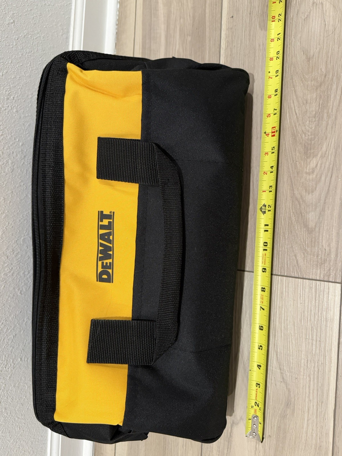 New Dewalt Tool Bag Heavy Duty Ballistic Nylon 19” x 12″ x11″