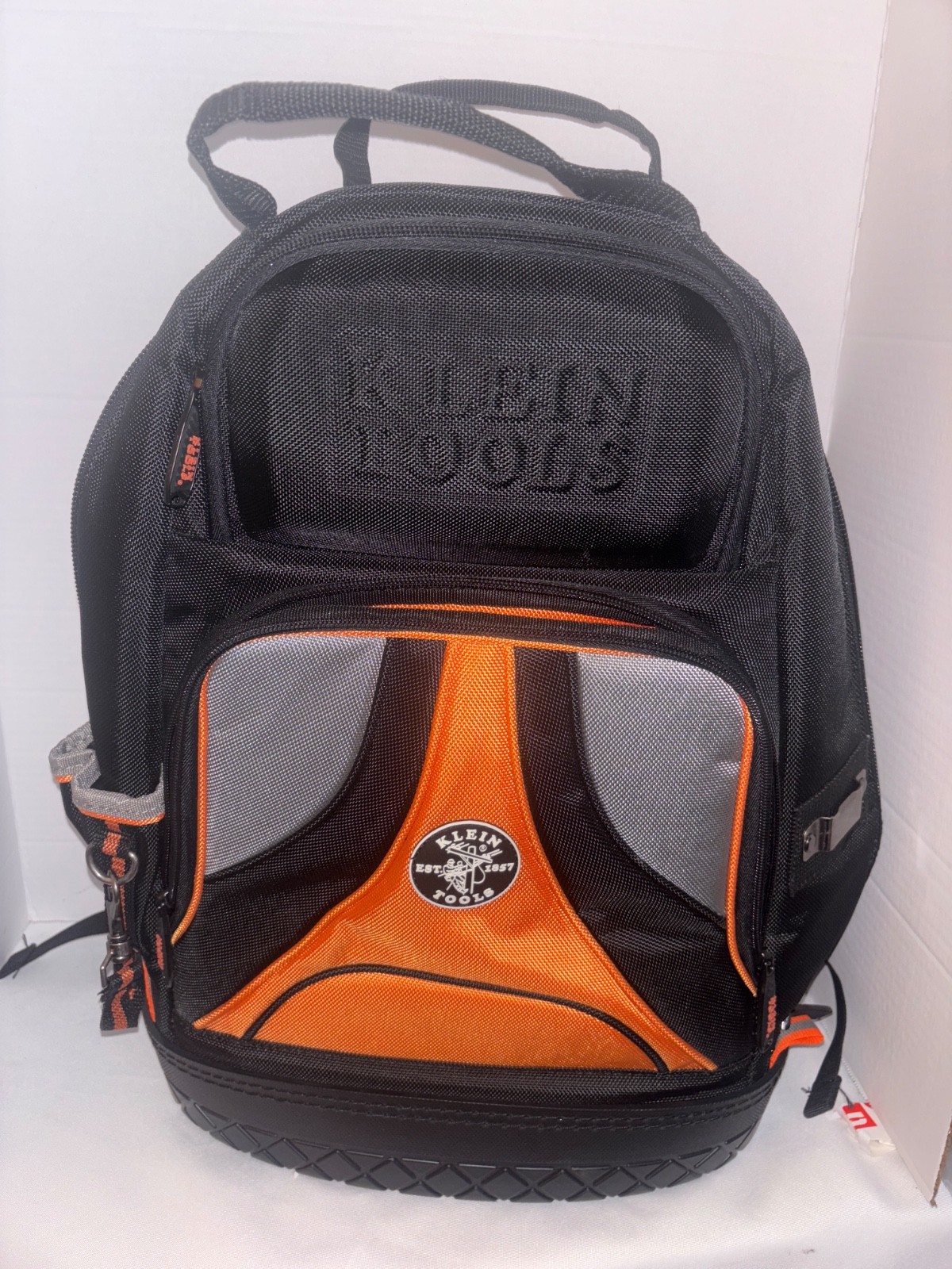 KLEIN Tools Tradesman Pro Tool Bag Backpack Black 55421BP-14