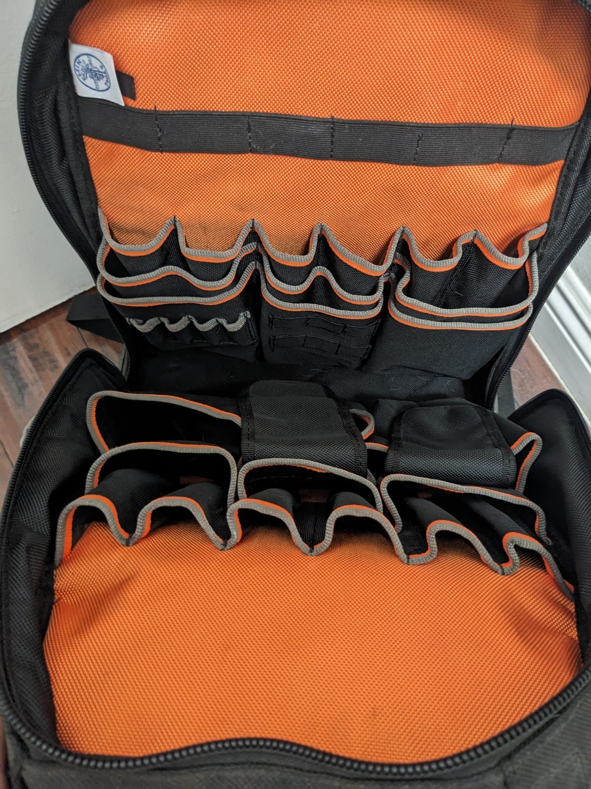 Klein Tools Backpack Tradesman Pro Multi Pockets Zippered Orange Black bag *NICE