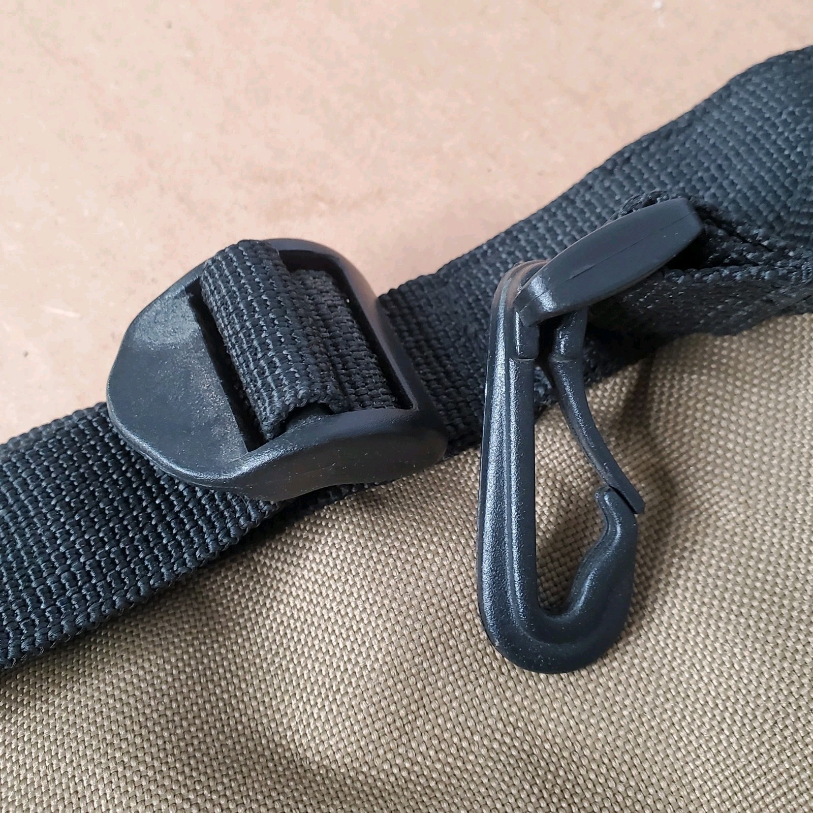 Custom Leather Craft CLC Multi Pocket Tool Pouch Bag Tan & Black Polyester