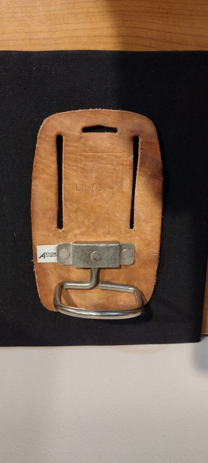 Super Swinger Leather Hammer Holder LH-639-M . Made in Mexico.
