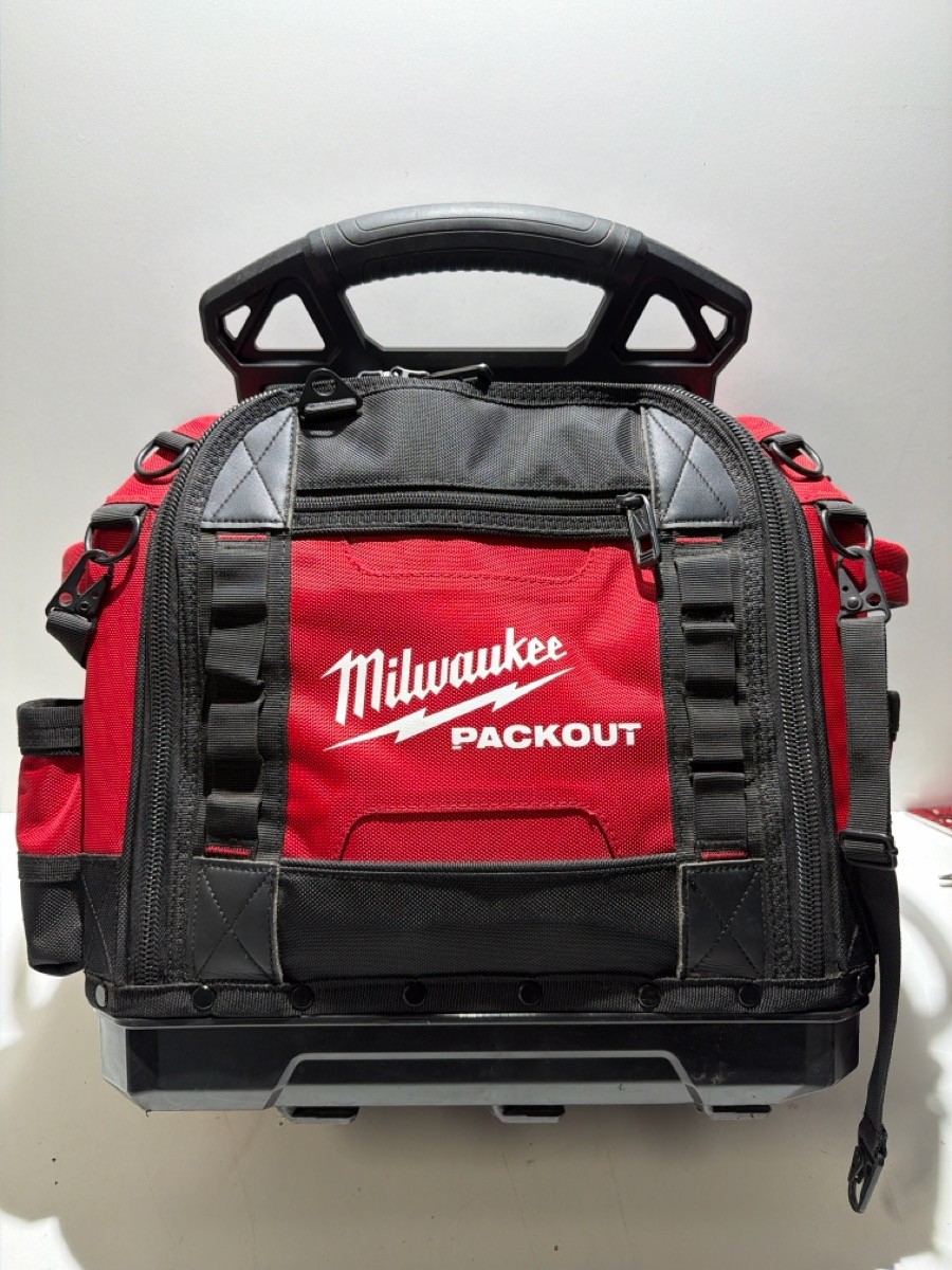 MILWAUKEE 48-22-8316 15″ STRUCTURED TOOL BAG WITH TOOLS (P32013049)
