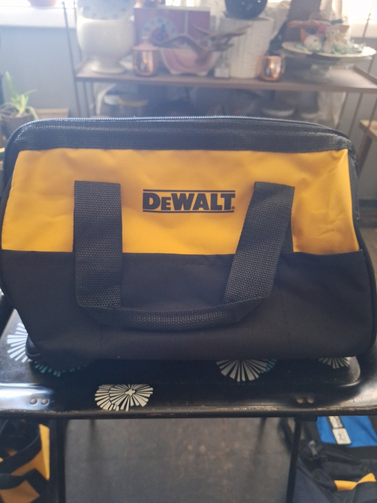 New Dewalt N037466 Heavy Duty Ballistic Nylon 13″ Tool Bags w/ Solid Runners