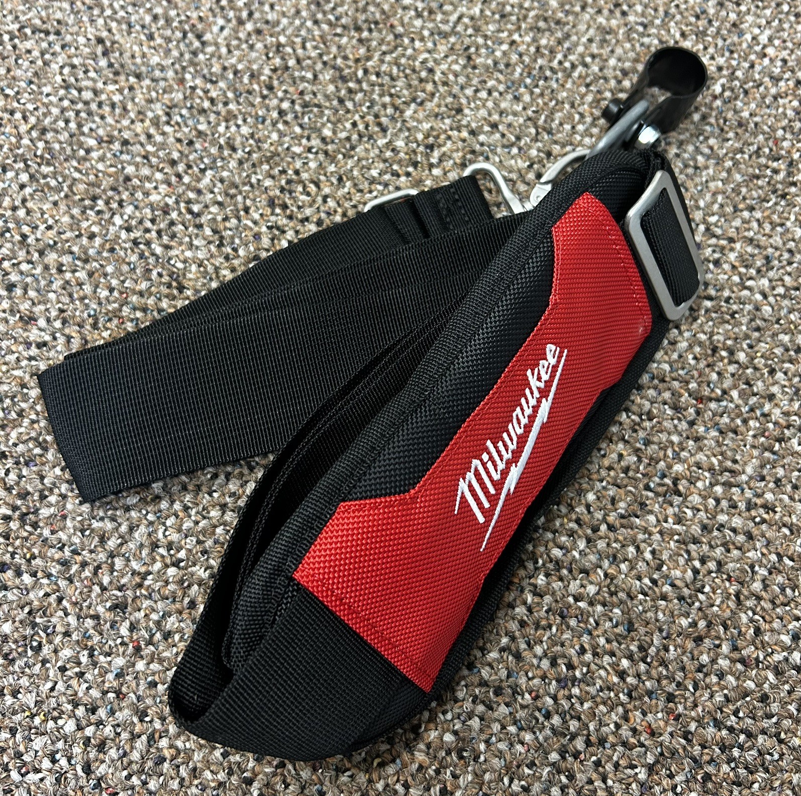 Milwaukee Tool Adjustable Nylon Shoulder Strap Belt Red M18 New in package.