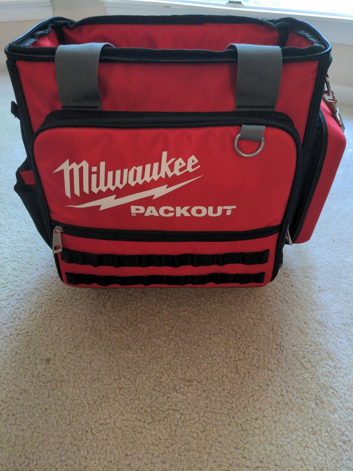 Milwaukee 48-22-8300 Tech Bag PACKOUT 10.63″ X 17.72′ Ballistic Nylon 58 pockets