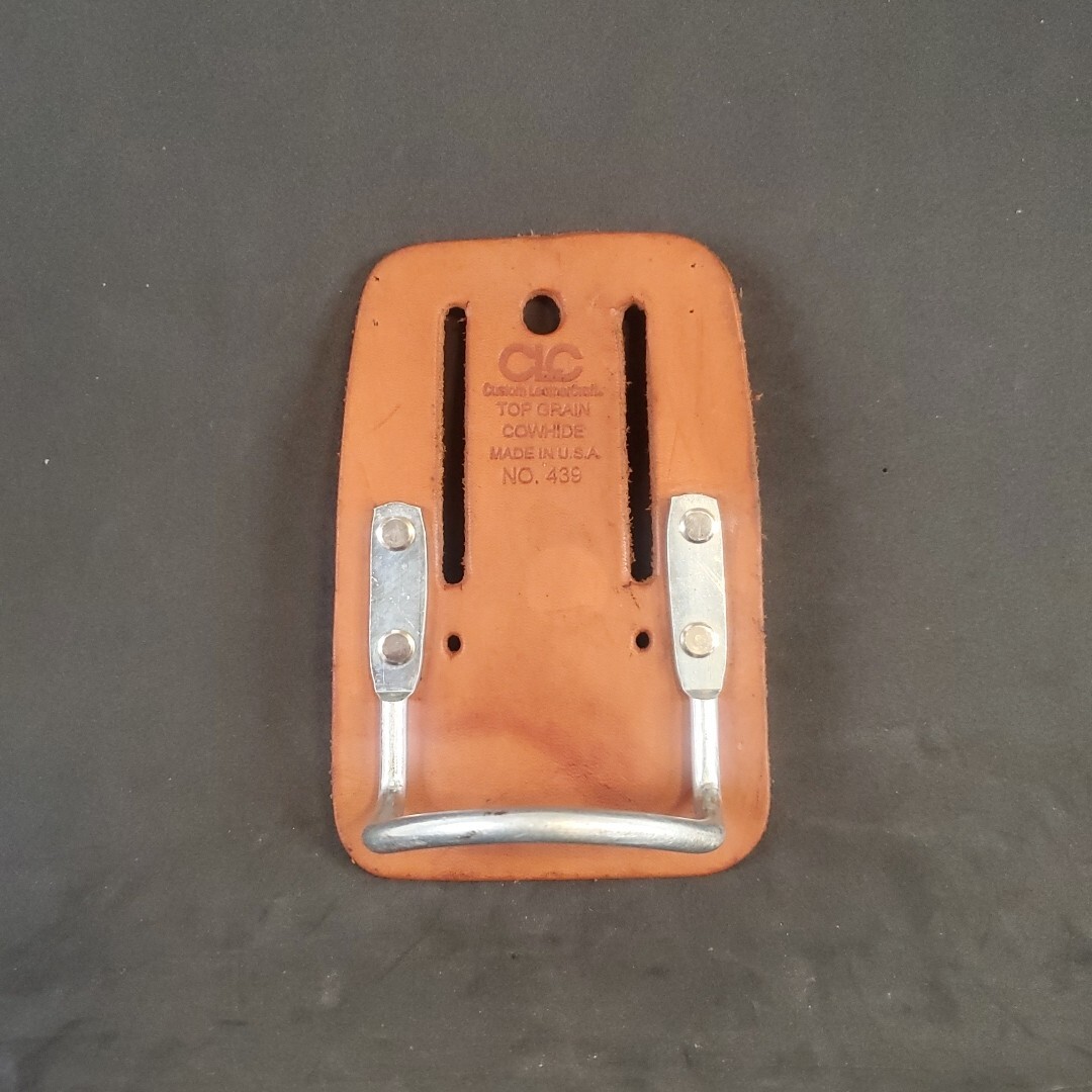 CLC Custom LeatherCraft #439 – Steel Loop Top Grain Leather Belt Hammer Holder