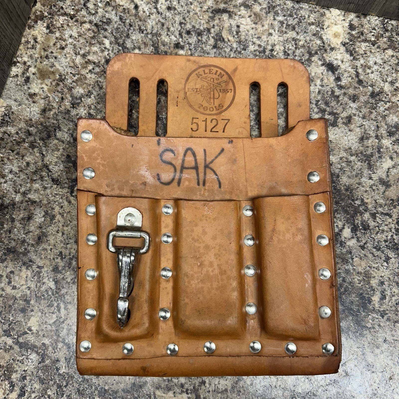 Klein Tools 5127 Brown Leather Electrician Lineman Tool Pouch Hook Two Pockets