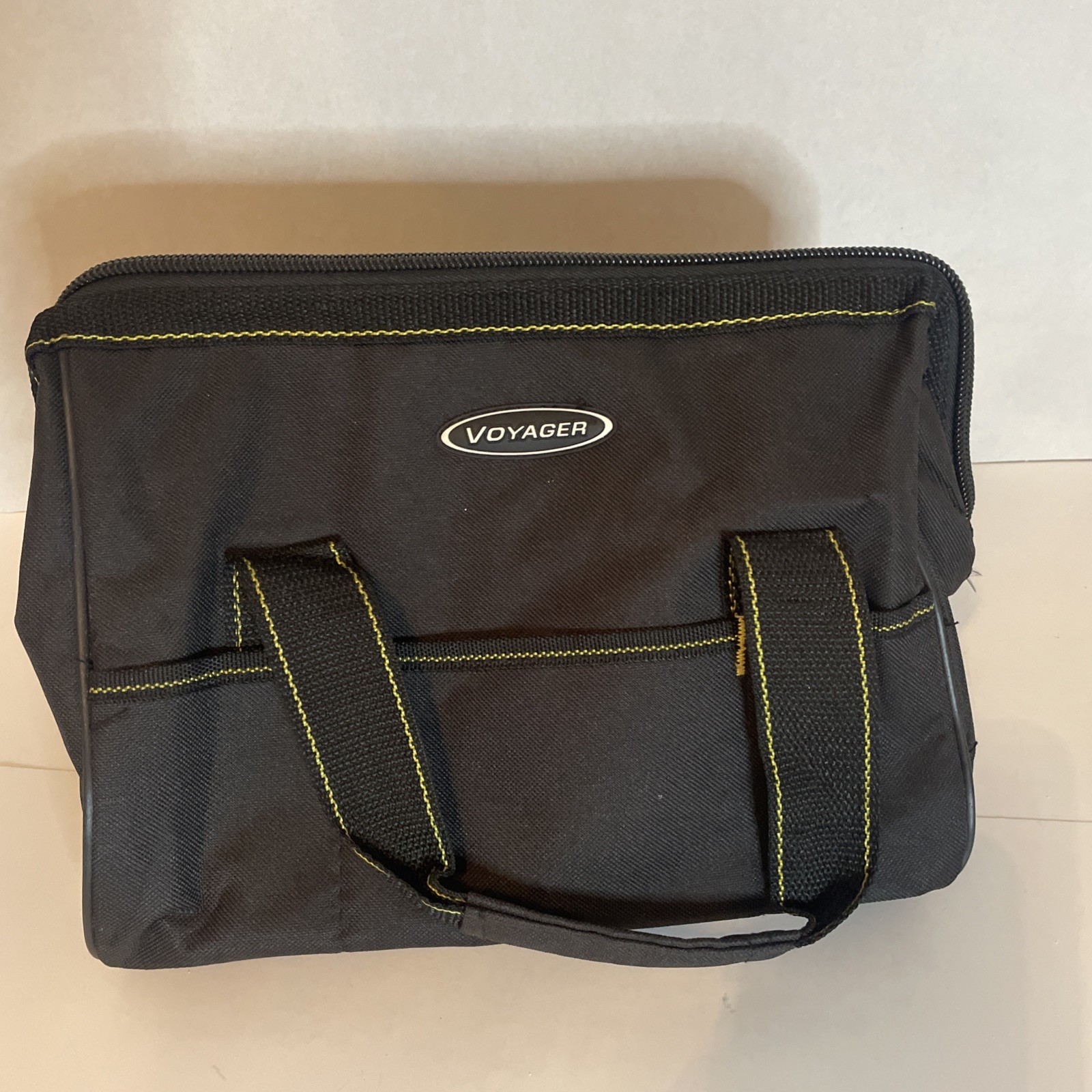 Voyager 12″ Portable Tool Bag with 21 Tool Pockets Large Opening 24 lb Capacity