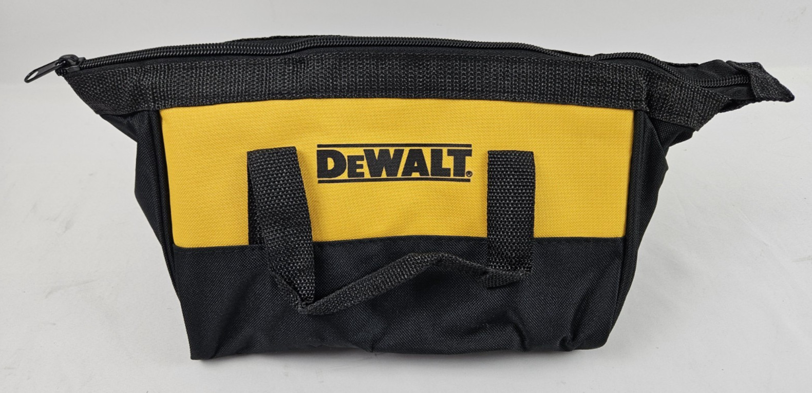 DeWalt Contractor 10″ Canvas Tool Bag N294699 (approx. 10″ x 8″ x 6″)