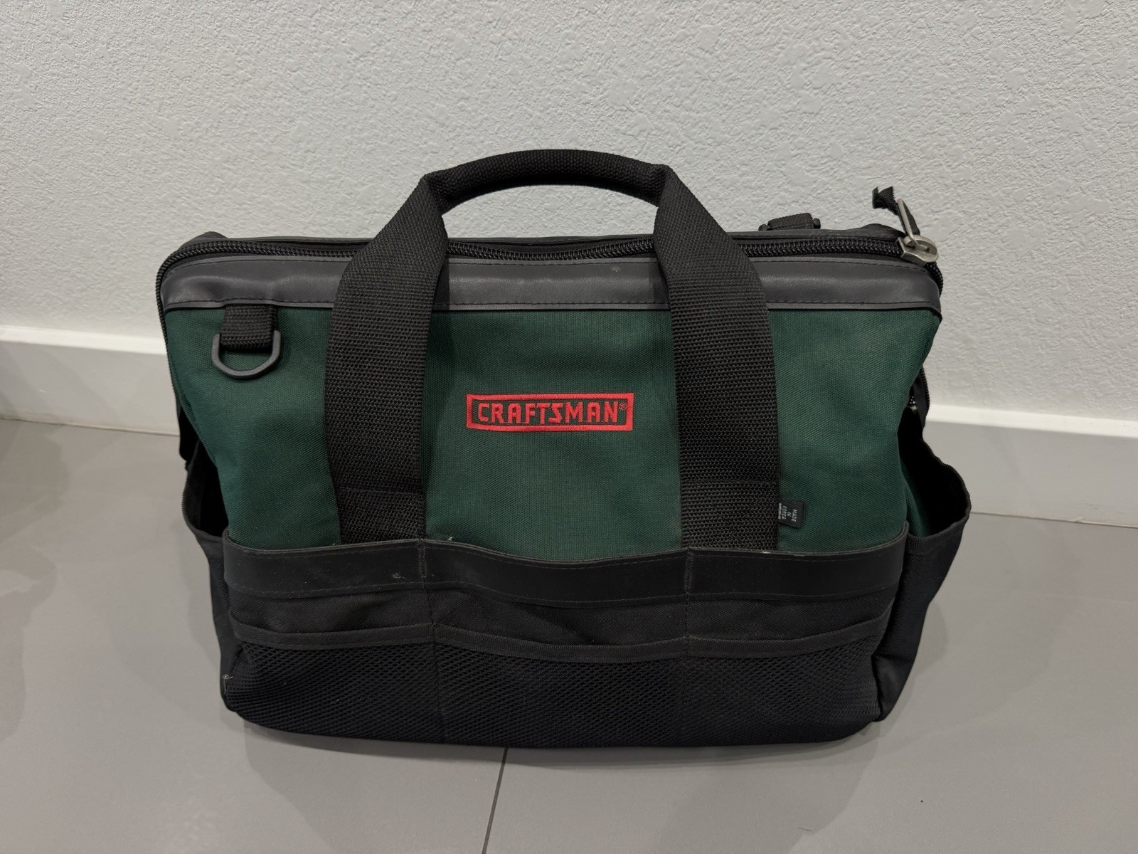 Craftsman 21-Pocket Large Mouth Tool Bag Green