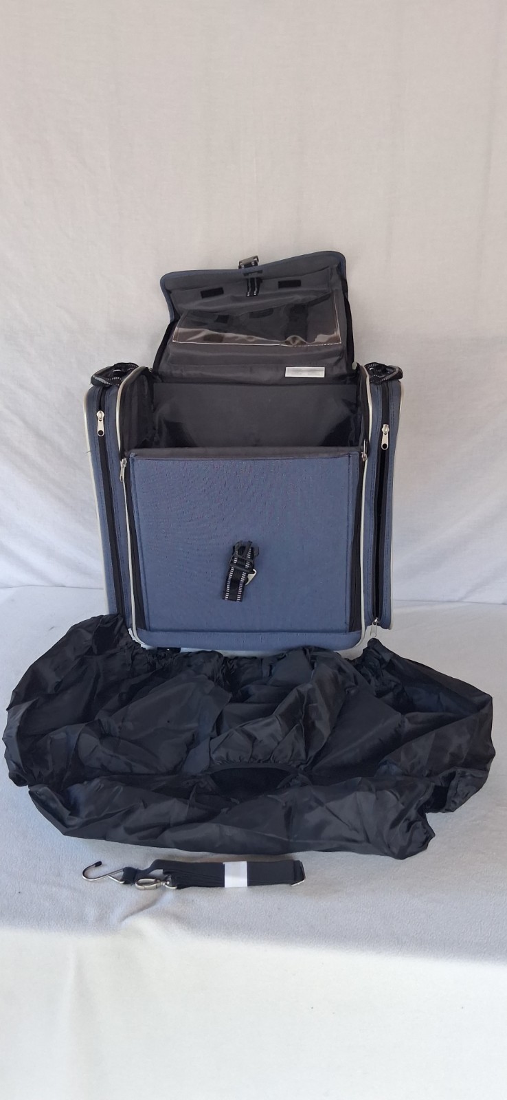Fiskars Portable Rolling Wheels/ Spinner Multiple Pockets Waterproof Tool Bag BL