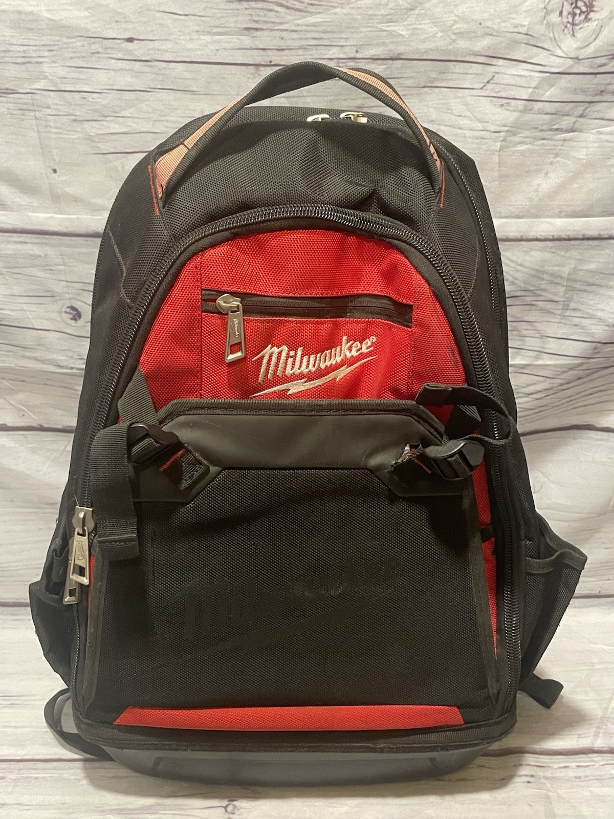 Milwaukee 48-22-8200 35-Pocket Impact Resistant 1680 Ballistic Backpack *READ*