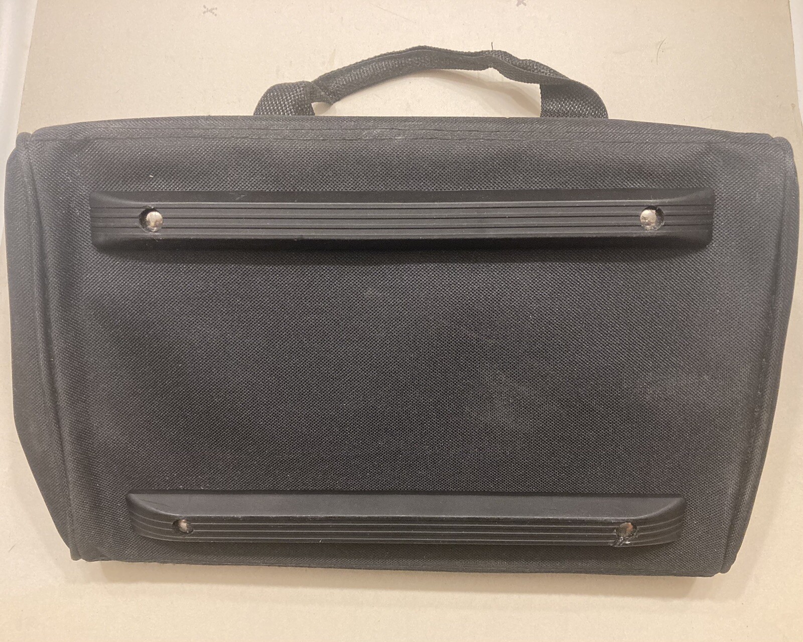 DEWALT N037466 Heavy Duty Nylon Tool Bag 13 Inch With Runners