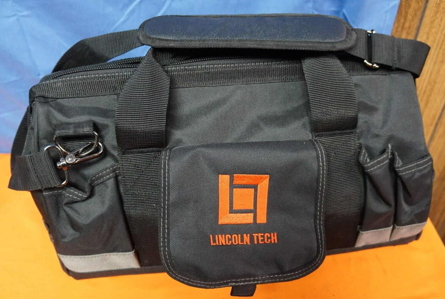 Lincoln Tech Carry Shoulder Bag Jobsite
