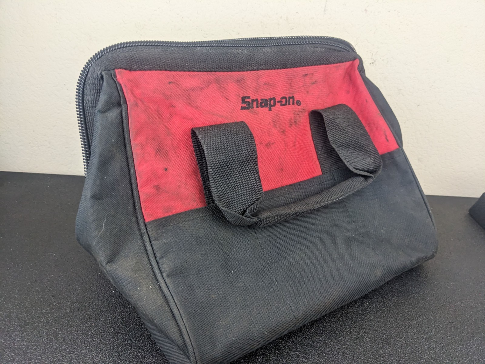 #bl239 Snap On Tools Power Tool Tote Bag/Tool Carry Bag W/Handle Red