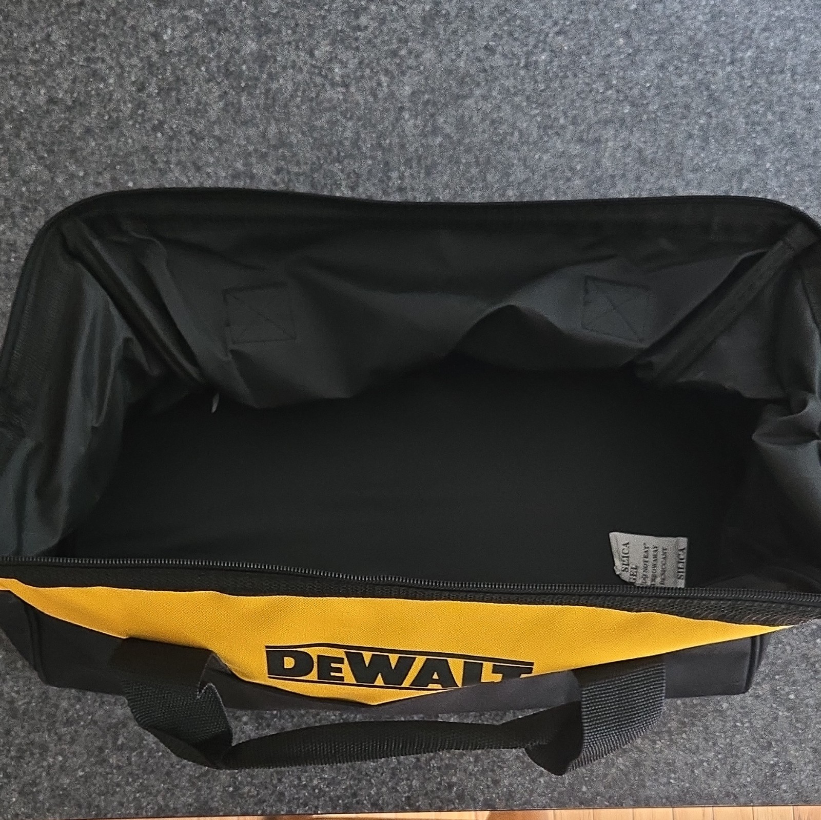 DEWALT Tool Bag Nylon Black/Yellow Zipper Closure With Handles 19″x12″