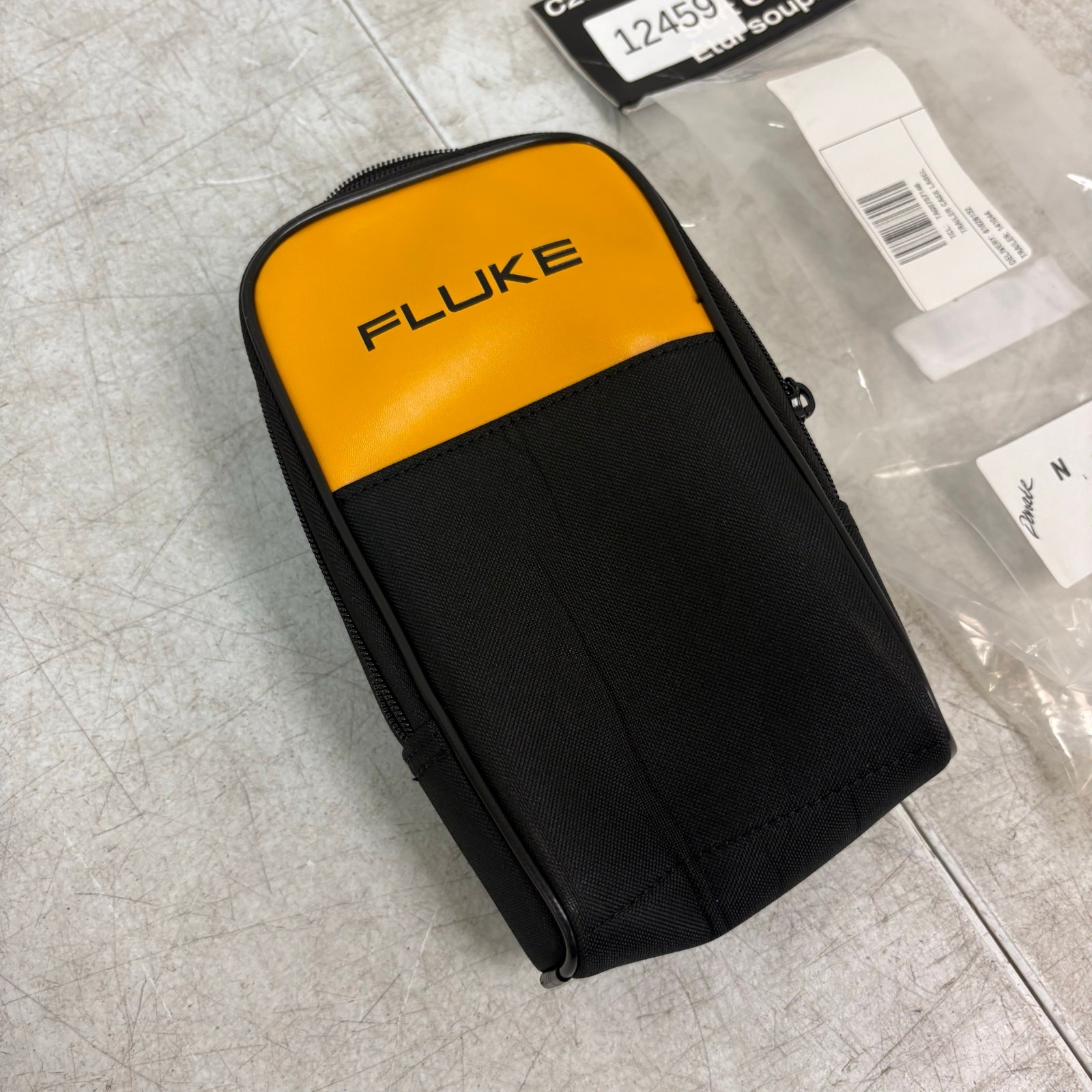 Fluke C25 Large Soft, Case for DMMs 5 inch Width, Inside Pocket 8.5″x4.7″x2.5″