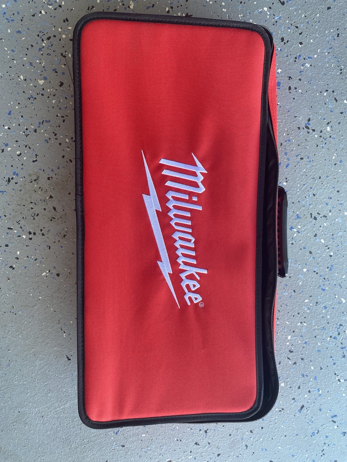 New Milwaukee M12 Grease Gun Case With Free M12 Charger!