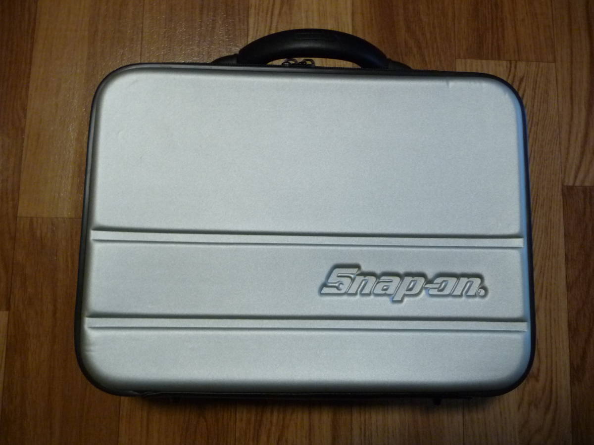 Snap-on Soft Attache Case Shell Bag Pearl Silver Import From Japan