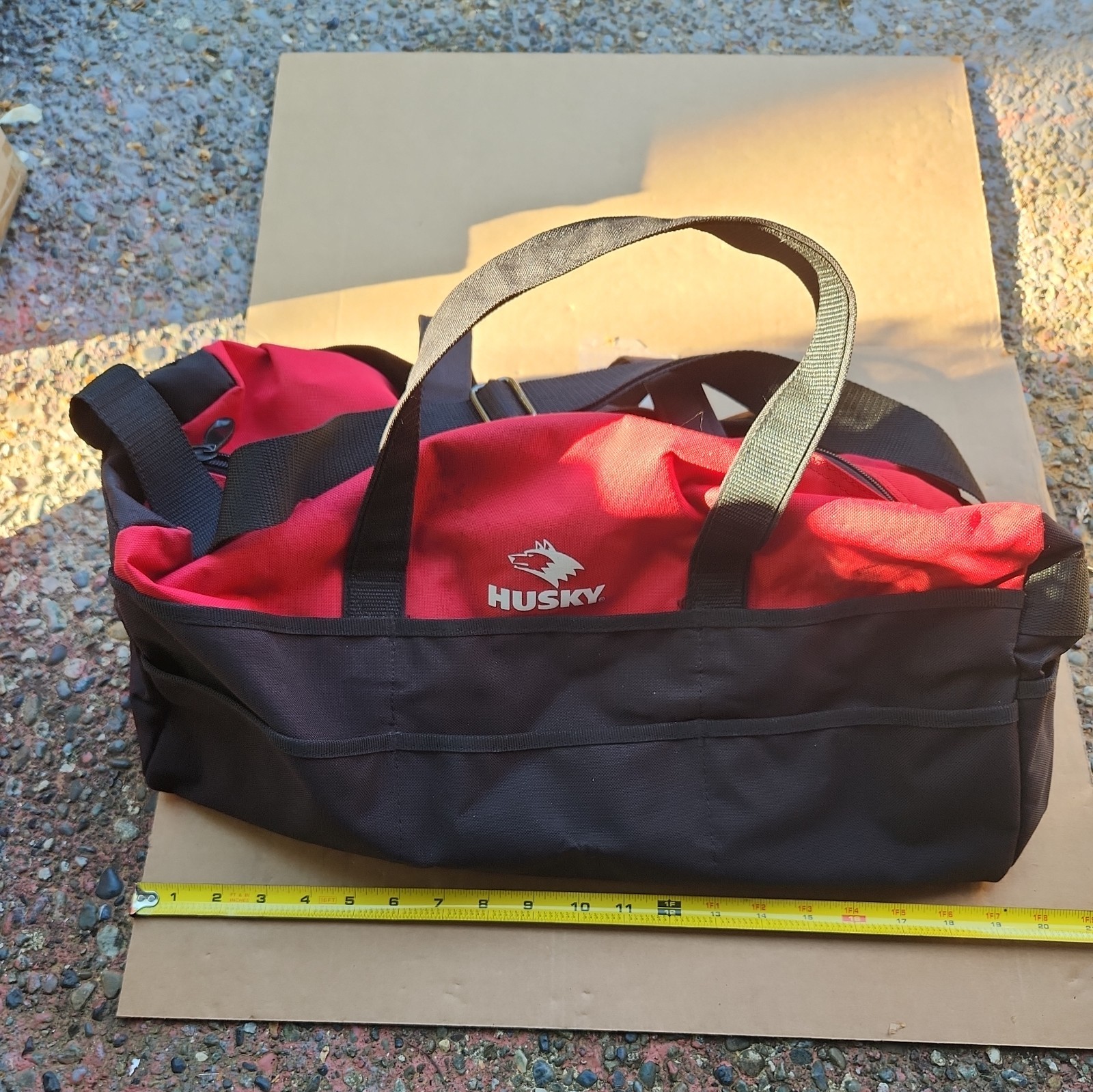 Husky Brand Tool Bag Duffle Bag Shoulder Strap Red & Black 18″ x 10″ x 10″