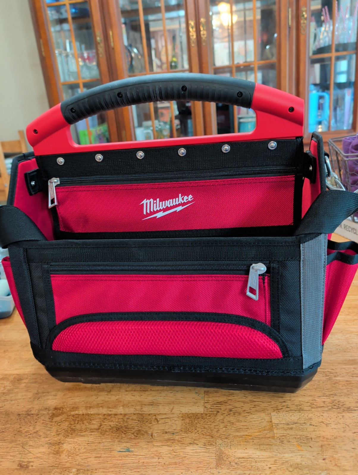 Milwaukee 48-22-8315 15-Inch 31-Pocket Ballistic Material Packout Tote