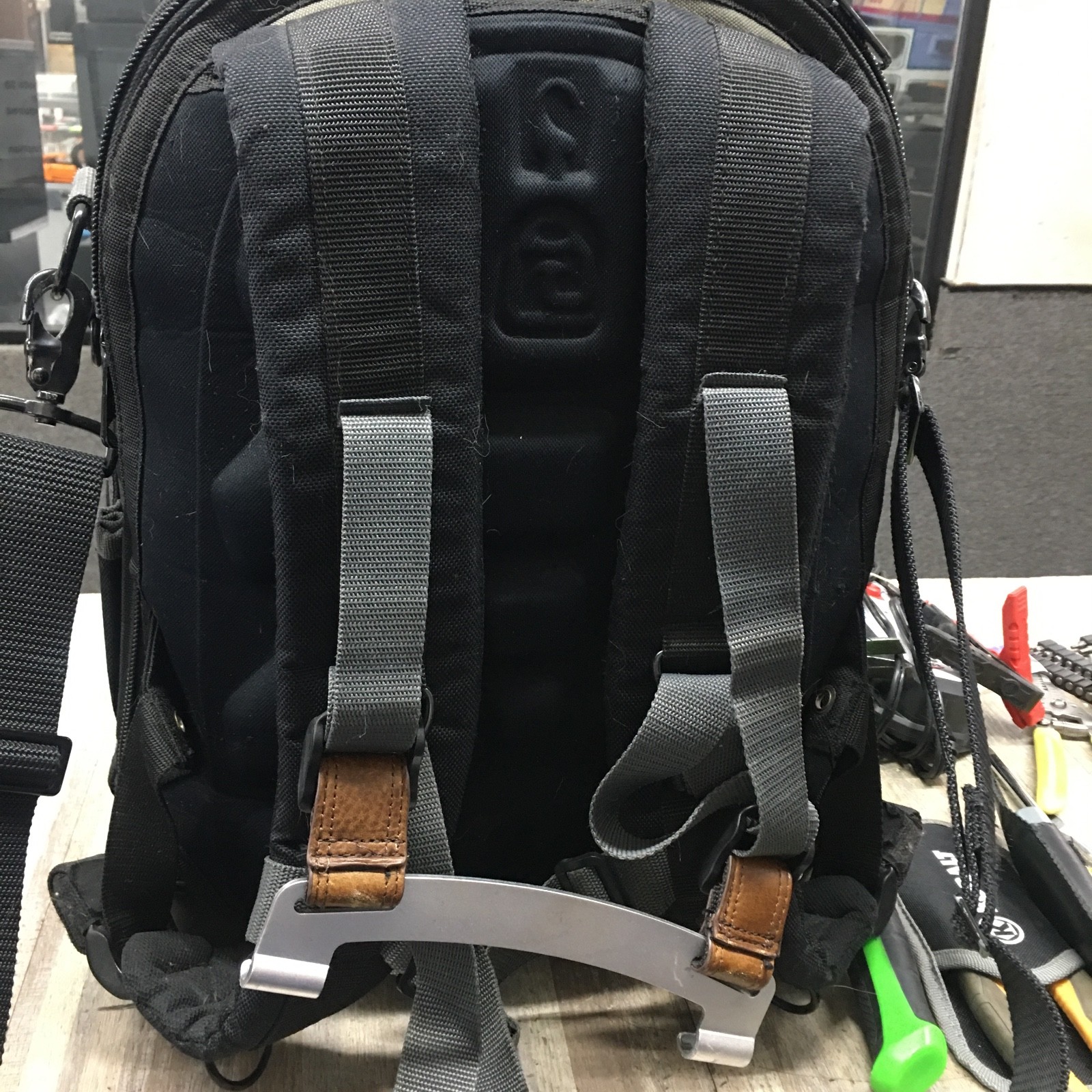 Veto Pro Pac Tech Pac BACKPACK WITH MORE THAN 40 PIECES TOOLS USED.