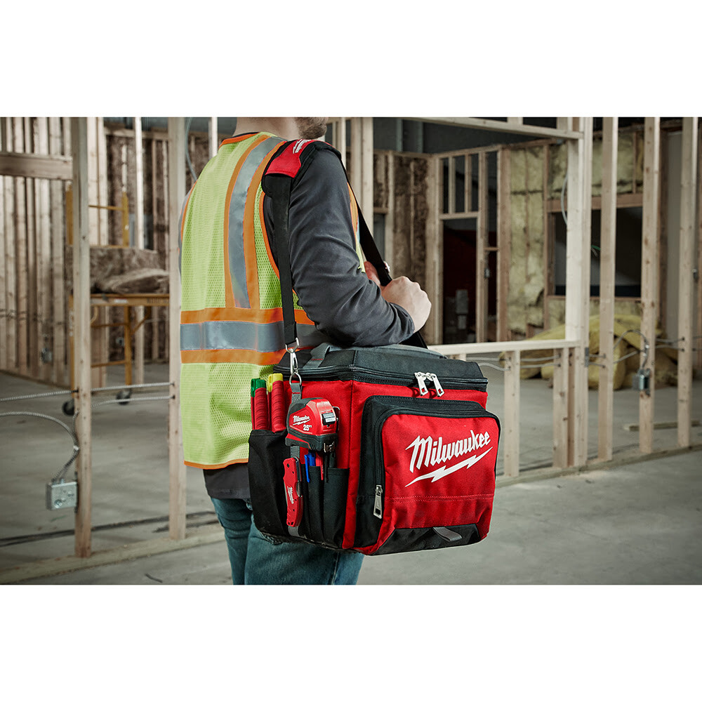 Milwaukee 48-22-8250 21.65-Quart Double Insulated 1680D Ballistic Jobsite Cooler