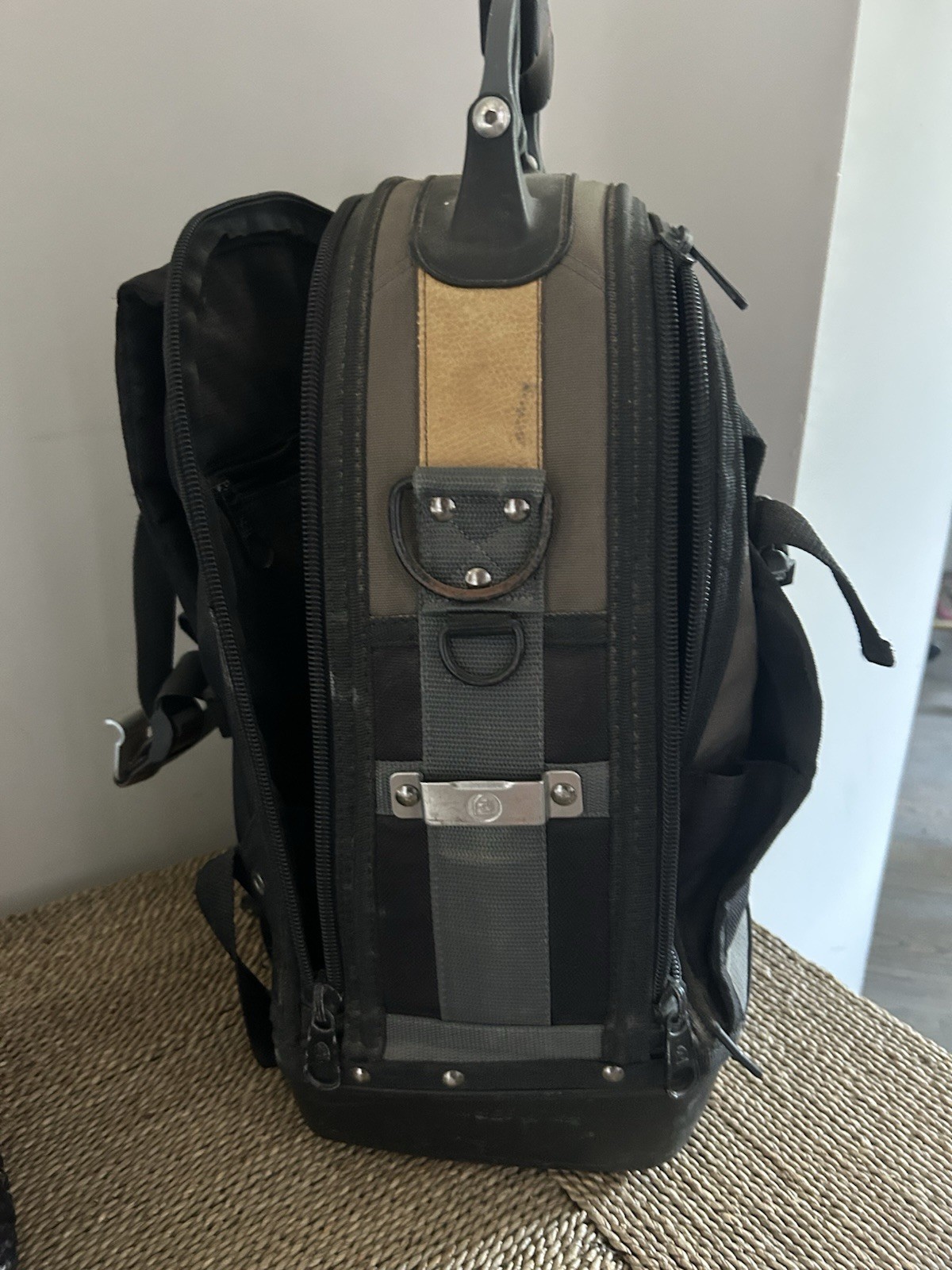 Veto Pro Pac TECH PAC backpack designed for professional service technicians.