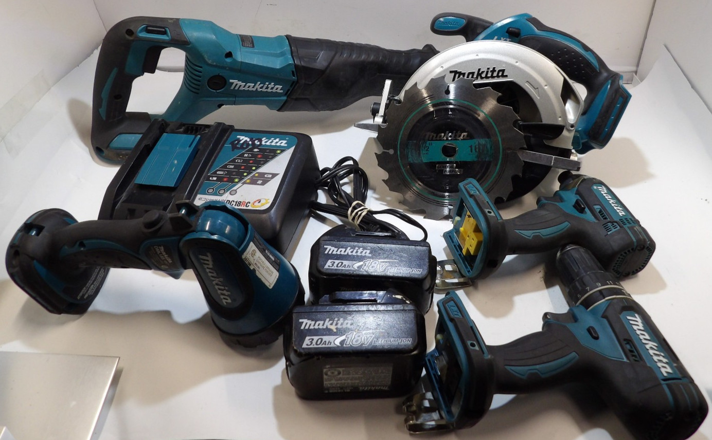 Makita Large LXT Heavy Duty Contractor Tool Duffel Bag Strap and Handle W/Tools