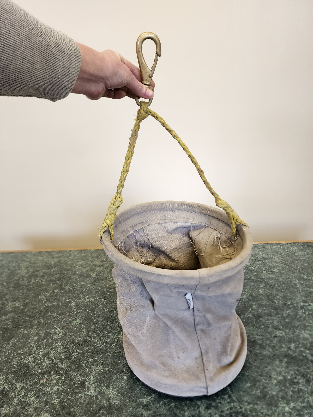 Estex Basic Canvas Bucket With Swivel Snap 2070