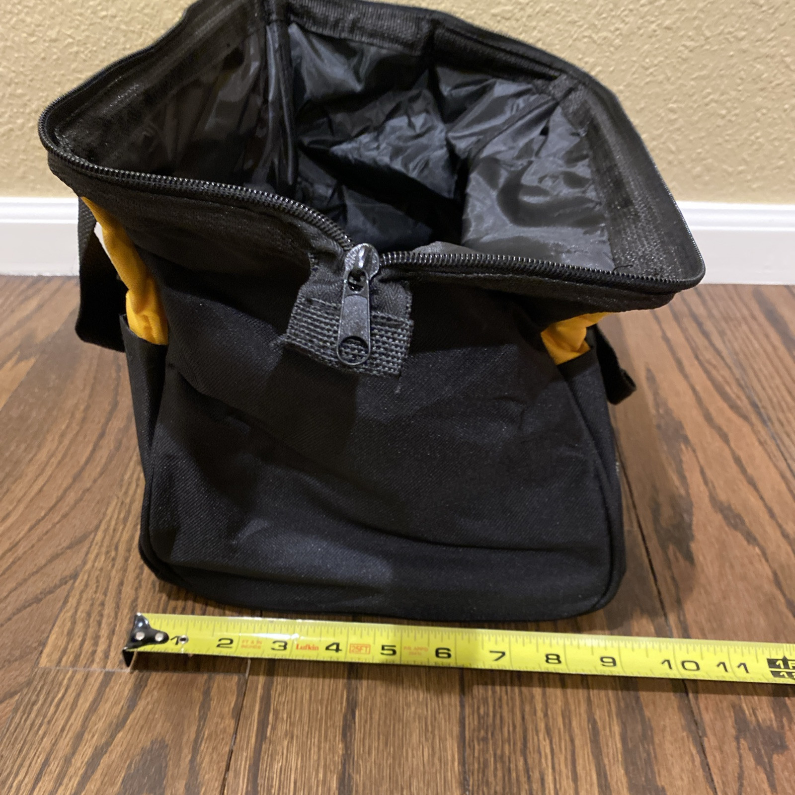 DEWALT Contractors Doctors Type Holdall Tool Tote Bag N037466 9″ x 12″ x 9″ tall